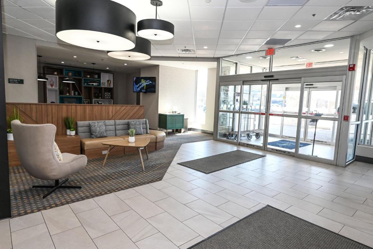 Holiday Inn Cleveland-Mayfield By Ihg Екстериор снимка