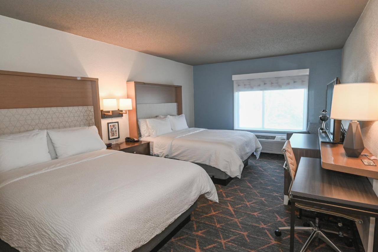 Holiday Inn Cleveland-Mayfield By Ihg Екстериор снимка
