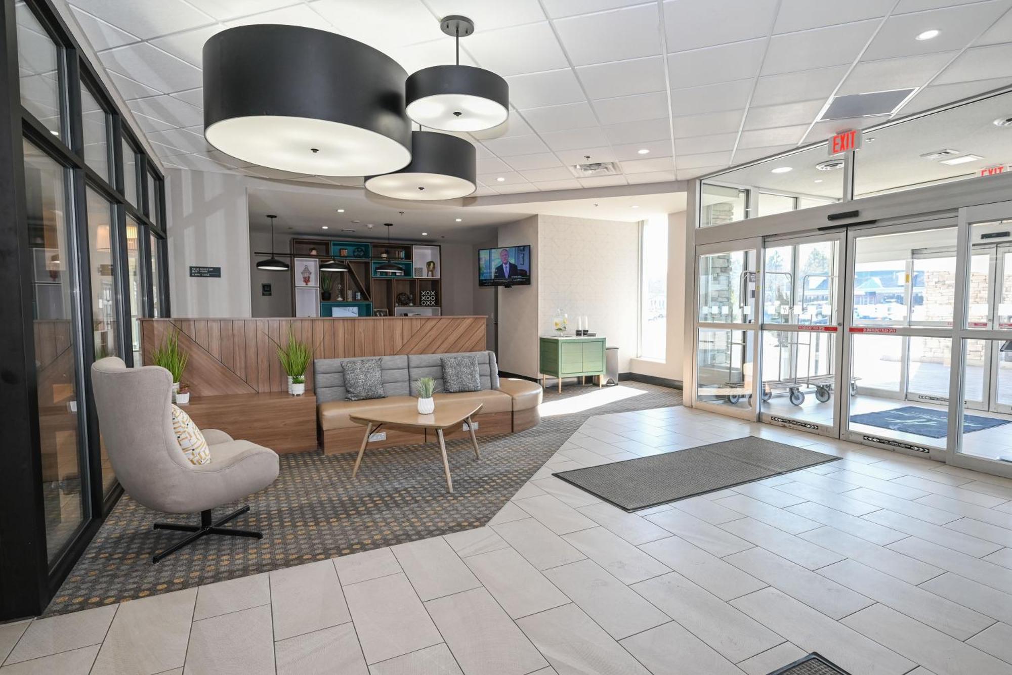 Holiday Inn Cleveland-Mayfield By Ihg Екстериор снимка